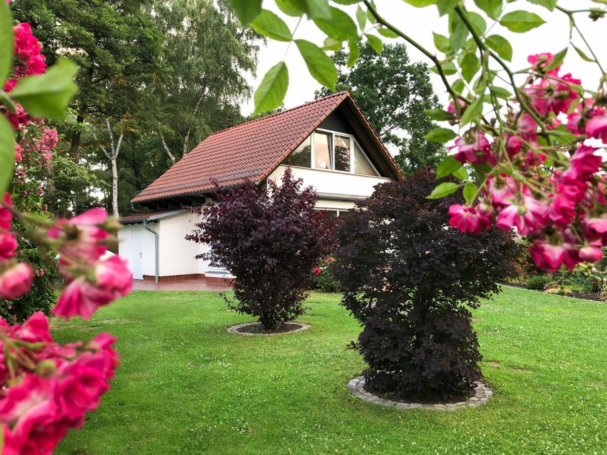 Ferienhaus Direkt An Der Spree Mit Whirlpool Und Sauna برلين المظهر الخارجي الصورة